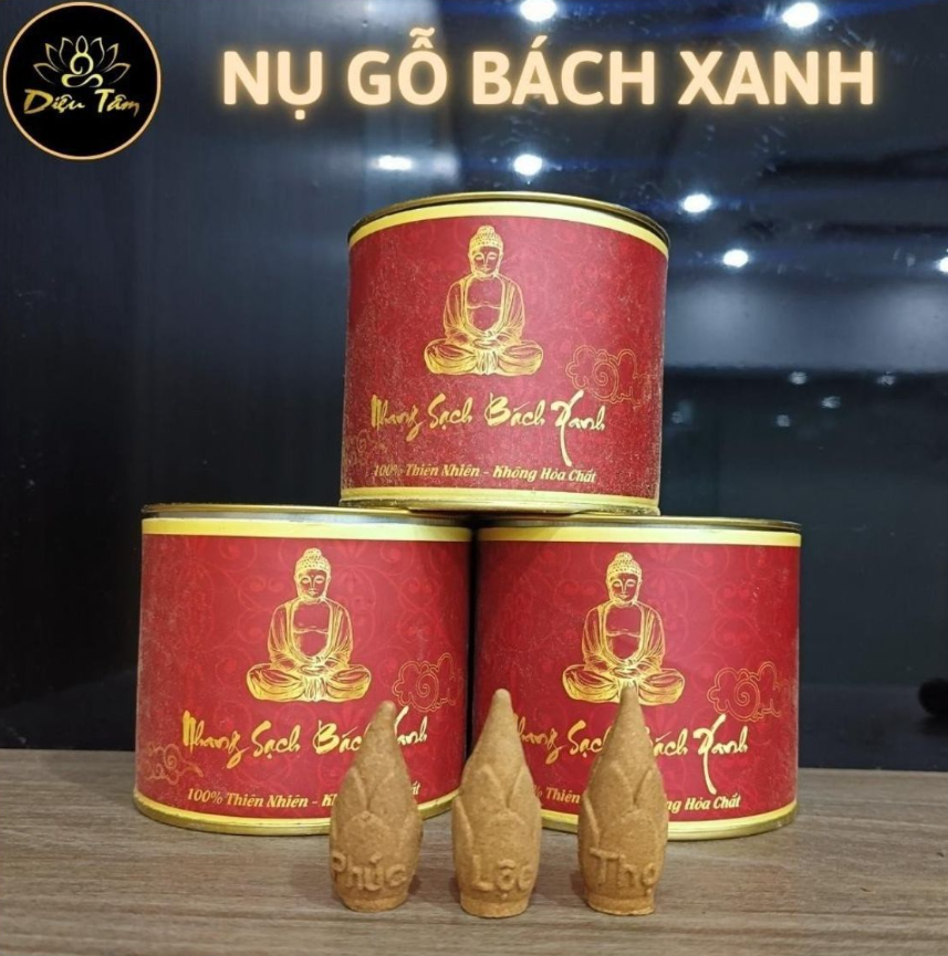 Nụ gỗ bách xanh sạch xông nhà tẩy uế dùng cho thác khói trầm hương.png